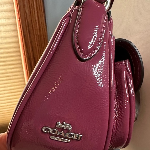 NWT Coach Ashton Baguette Bag CV943 Silver Pink Shoulder Handbag - Picture 8 of 16